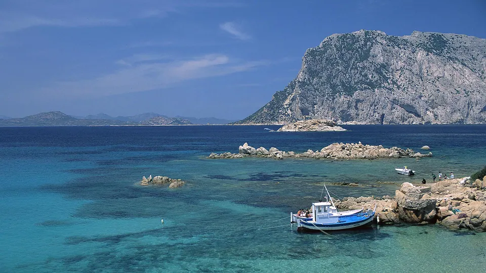 Isola Molara